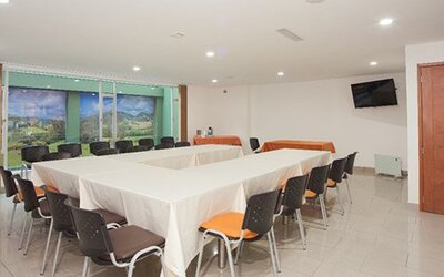 Hotel Castellana 100