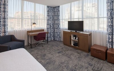 Hampton Inn & Suites Portland-Pearl District