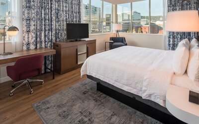 Hampton Inn & Suites Portland-Pearl District