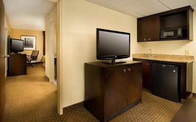 Holiday Inn Airport - Portland by IHG