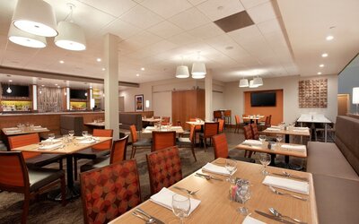 Holiday Inn Airport - Portland by IHG