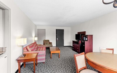 Red Lion Hotel Portland Airport