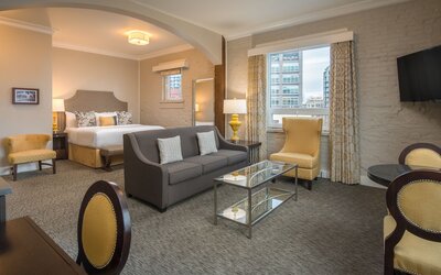 Mark Spencer Hotel