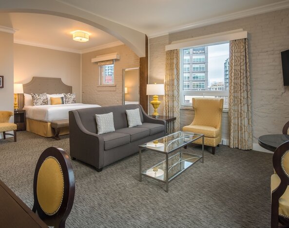 Mark Spencer Hotel