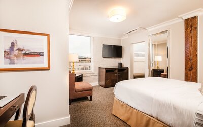 Mark Spencer Hotel