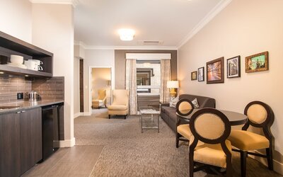 Mark Spencer Hotel