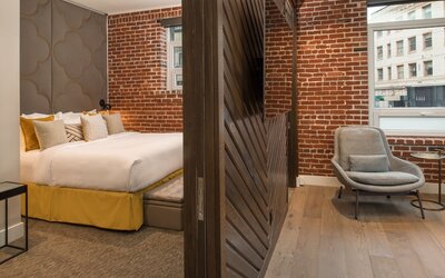 Mark Spencer Hotel