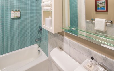 Mark Spencer Hotel
