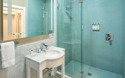 Mark Spencer Hotel