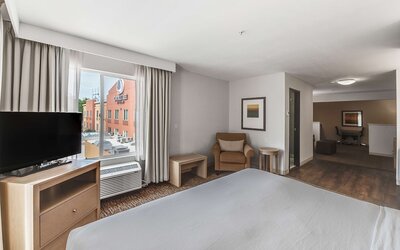 DoubleTree by Hilton Hotel Vancouver