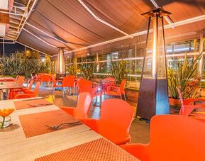 Apartamentos Plaza Suites