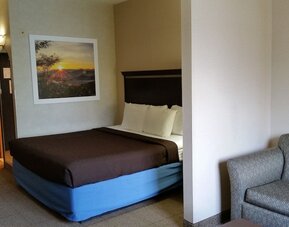 Days Inn & Suites by Wyndham Vancouver