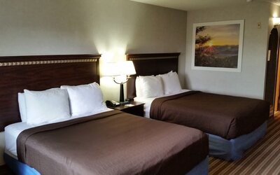 Days Inn & Suites by Wyndham Vancouver