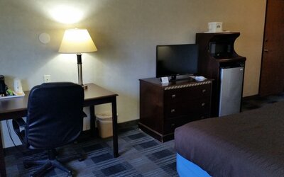 Days Inn & Suites by Wyndham Vancouver