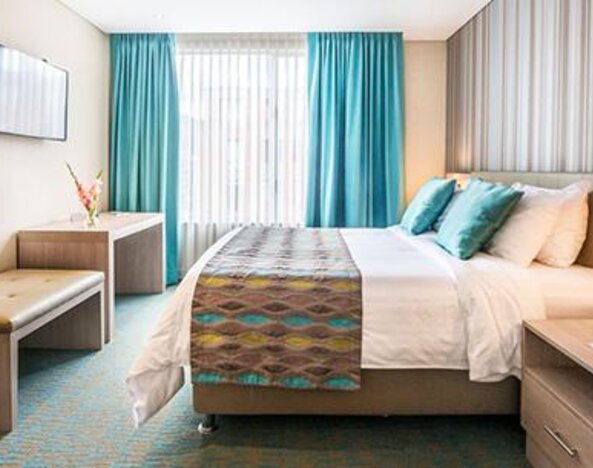 Apartamentos Plaza Suites