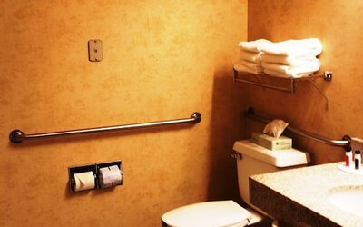 Days Inn & Suites by Wyndham Vancouver