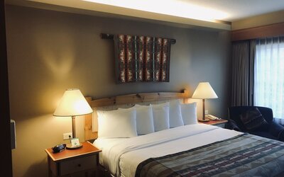 Heathman Lodge