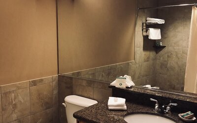 Heathman Lodge