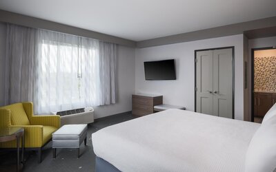 Best Western Premier Hotel at Fisher's Landing