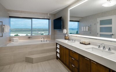 Embassy Suites by Hilton Portland Airport