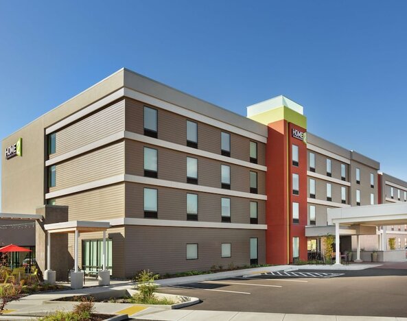 Home2 Suites by Hilton Portland Airport OR