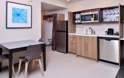 Home2 Suites by Hilton Portland Airport OR