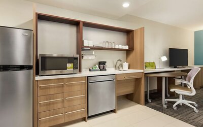 Home2 Suites by Hilton Portland Airport OR