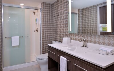 Home2 Suites by Hilton Portland Airport OR