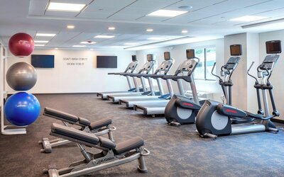 Fairfield by Marriott Inn & Suites Providence Airport Warwick