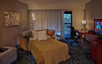 Courtyard by Marriott Providence Warwick