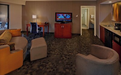 Courtyard by Marriott Providence Warwick