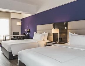 NH Bogota Urban 26 Royal