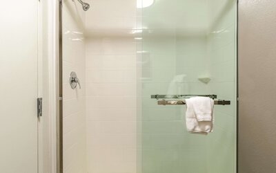 La Quinta Inn & Suites by Wyndham Warwick Providence Airport