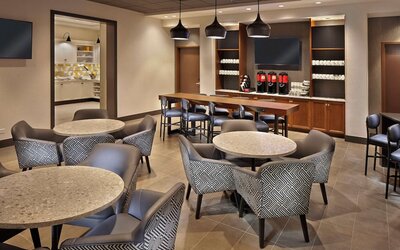 Hyatt Place Warwick / Providence Airport