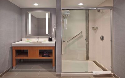 Hyatt Place Warwick / Providence Airport