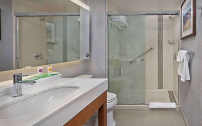 Hyatt Place Warwick / Providence Airport