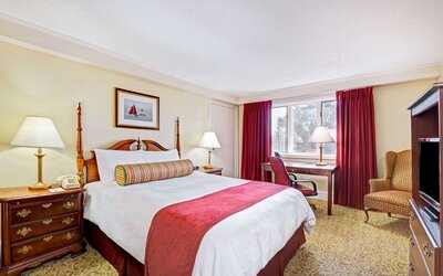 Ramada by Wyndham Seekonk Providence Area