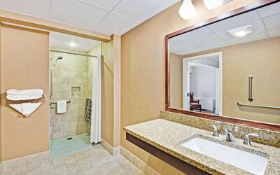 Ramada by Wyndham Seekonk Providence Area