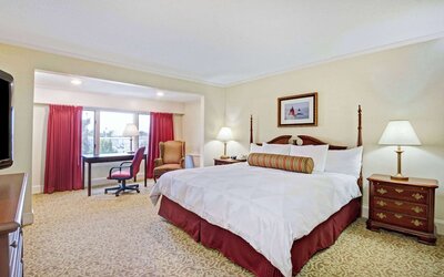 Ramada by Wyndham Seekonk Providence Area