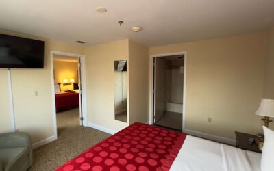 Ramada by Wyndham Seekonk Providence Area