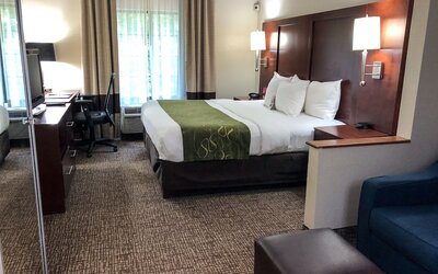 Comfort Suites Regency Park