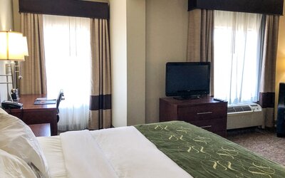 Comfort Suites Regency Park