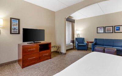 Comfort Suites Regency Park