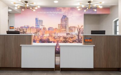 La Quinta Inn & Suites by Wyndham Raleigh Cary