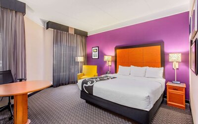 La Quinta Inn & Suites by Wyndham Raleigh Durham Intl AP