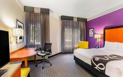 La Quinta Inn & Suites by Wyndham Raleigh Durham Intl AP