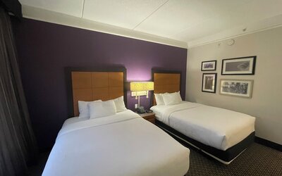 La Quinta Inn & Suites by Wyndham Raleigh Durham Intl AP