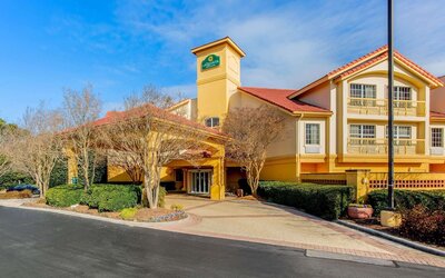 La Quinta Inn & Suites by Wyndham Raleigh Durham Intl AP