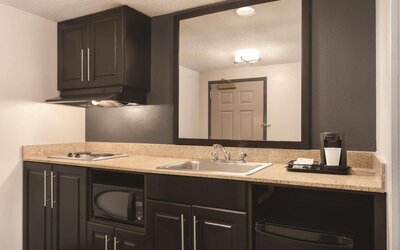 Country Inn & Suites by Radisson, Raleigh-Durham Airport, NC