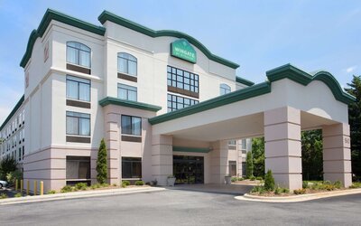 Wingate by Wyndham Raleigh South / Garner